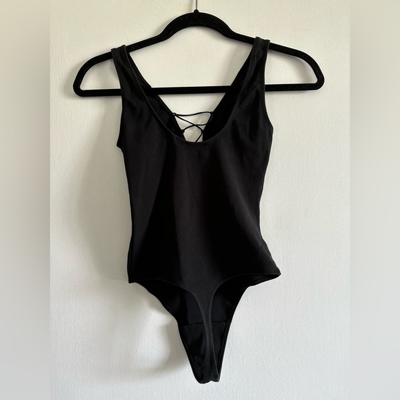 Aritzia Wilfred Free Black Contemporary Lais Tank Thong Bodysuit Size XS EUC - Picture 7 of 9